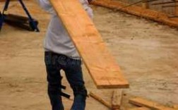 装木板子（装木板是什么工作）