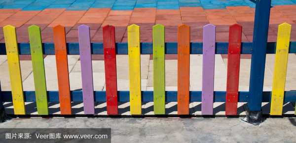 彩色木板栅栏（彩色木栅栏图片）-图3