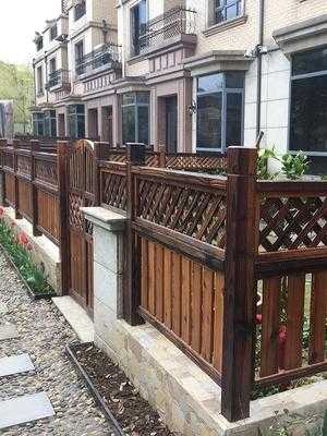 庭院围栏木板（庭院木围栏刷什么油漆）-图1
