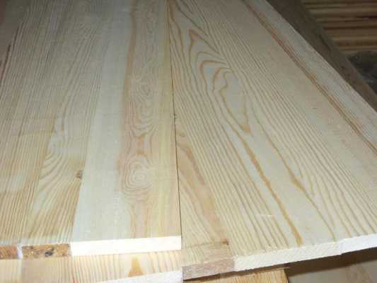 杨木板与松木板（杨木板与松木板区别）-图1