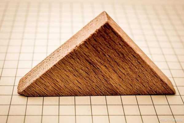 四块木板三角形图片（四块木块拼图）