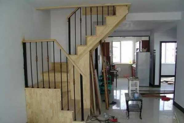 用木板做楼梯的做法图片（用木头板怎么做楼梯?）-图2