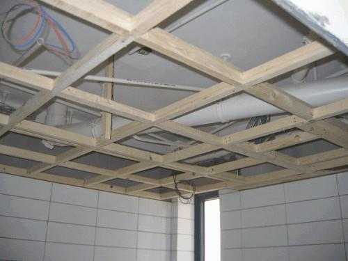 卫生间木板（卫生间木板吊顶怎么拆）