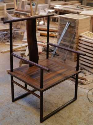 木板做的凳子（木板做的凳子叫什么）